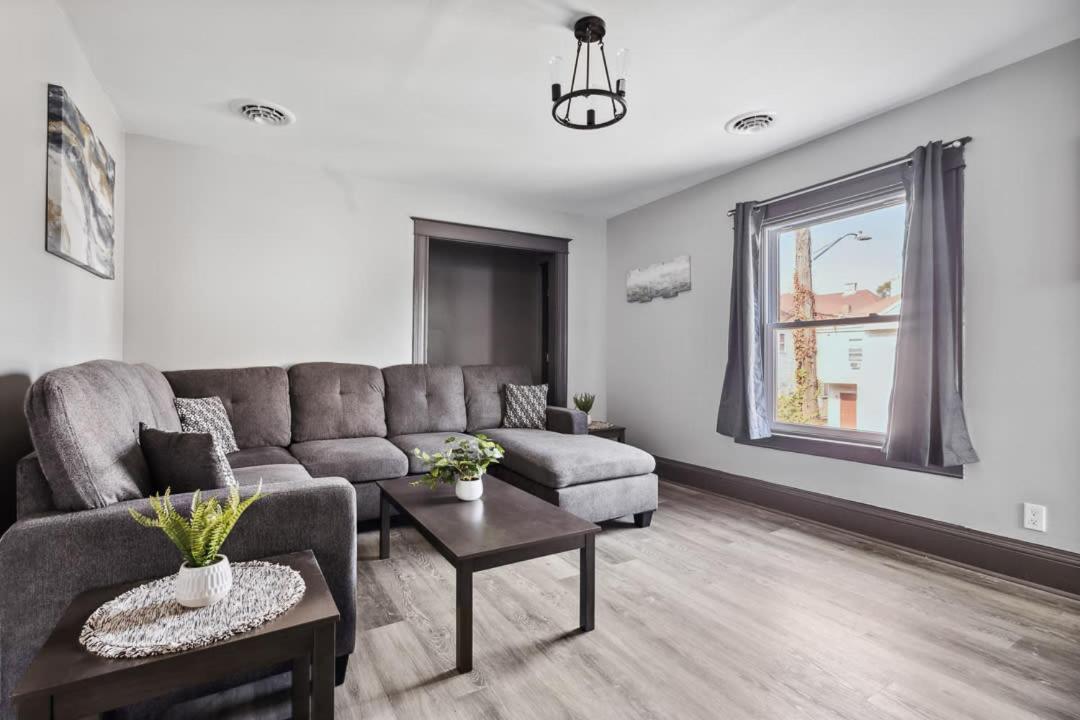 Spacious 6Br 2Ba Minutes For The Falls & Casino 尼亚加拉瀑布 外观 照片