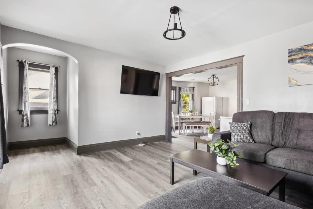 Spacious 6Br 2Ba Minutes For The Falls & Casino 尼亚加拉瀑布 外观 照片